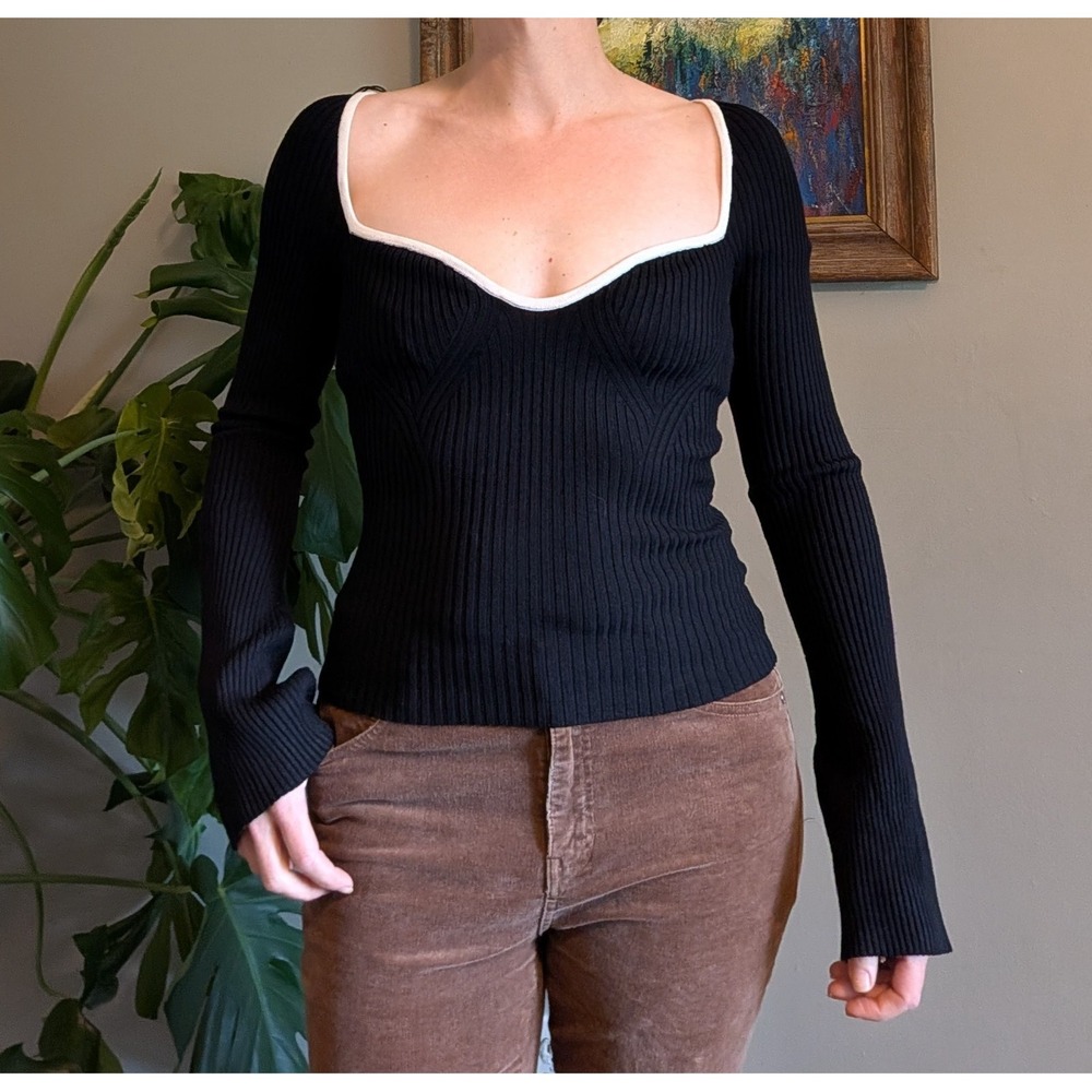 H&M Sweetheart Neckline Ribbed Knit Sweater Extra Long Flared‎ Sleeves Y2K Slim